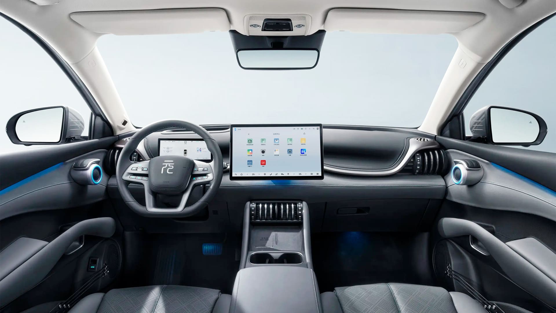 Электромобиль BYD Yuan Plus 360